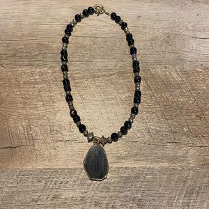 Very nice black necklace